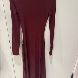 Elegant Burgundy Long Sleeve Dress